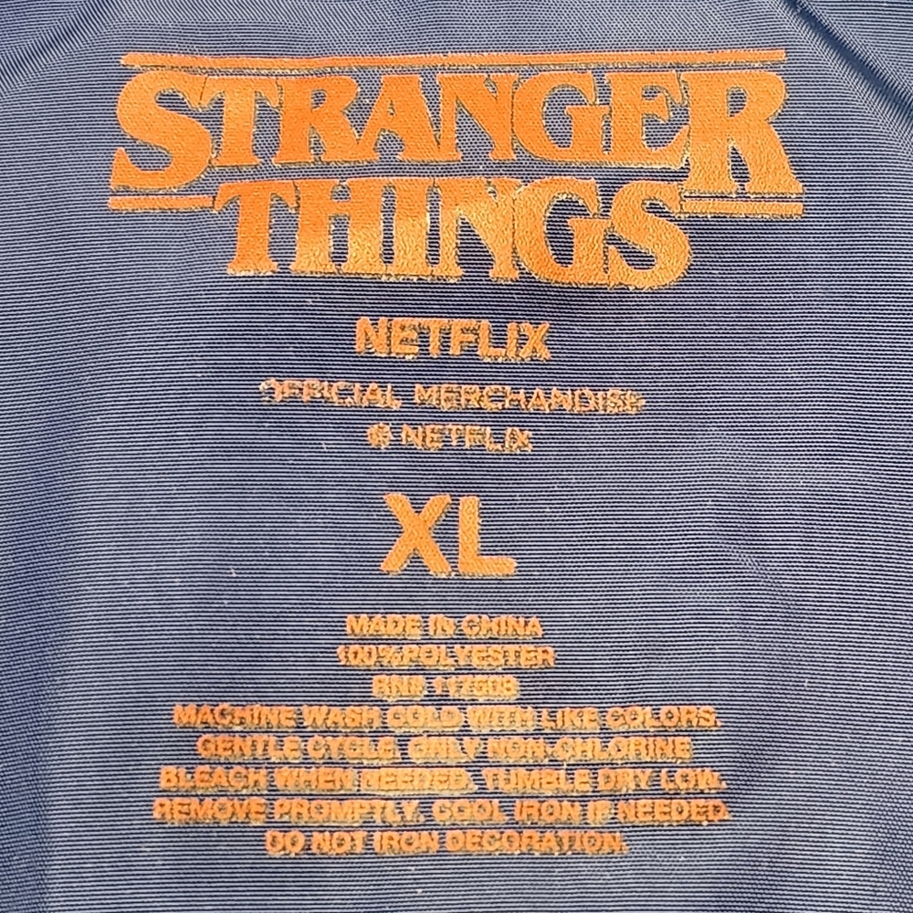 🙃Stranger Things Color Block 1/4 Zip Jacket XL Official Merchandise - Picture 6 of 7